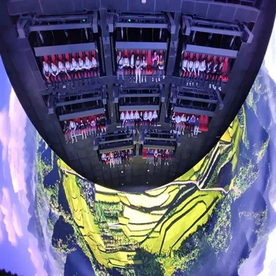 Suspendirana kupola za leteće pozorište